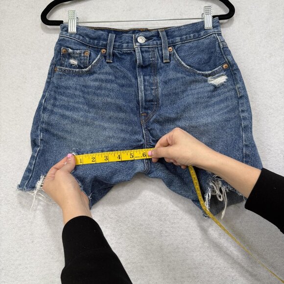 Levis Denim Shorts Womens 25 Distressed High Rise Button Fly Raw Hem Cutoff - Picture 4 of 10